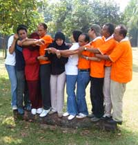 Team Building Games: LOG LINE Team Building Games: LOG LINE