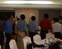 Team Building Games: Puisi Berantai Team Building Games: Puisi Berantai